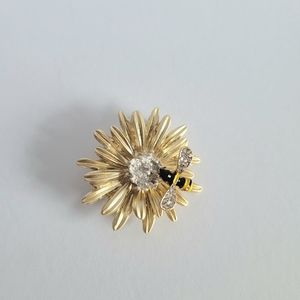 Gold and Silver Metal Daisy Flower Sunflower Bee Brooch Pin Rhinestone